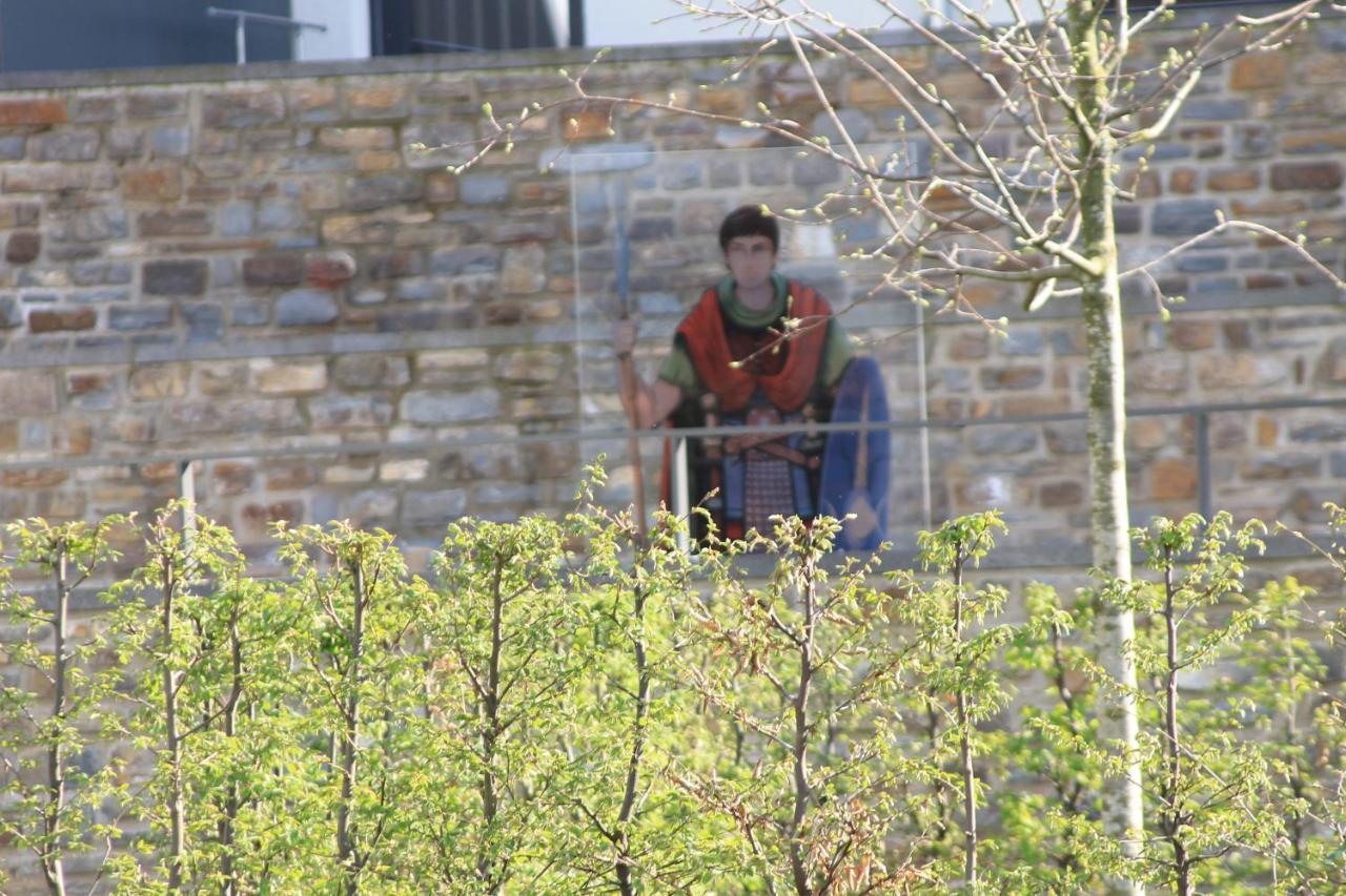 Fe Wo Am Alten Rathaus Andernach Exteriör bild