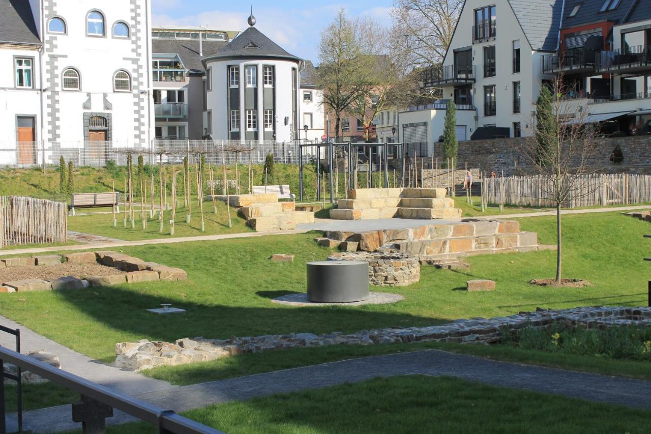 Fe Wo Am Alten Rathaus Andernach Exteriör bild