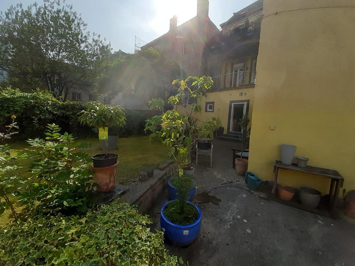 Fe Wo Am Alten Rathaus Andernach Exteriör bild
